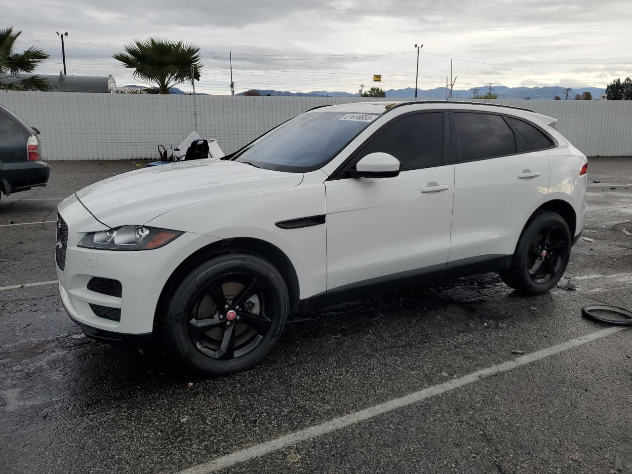 Image 1 of 2017 JAGUAR F-PACE PREMIUM 2017 with VIN SADCJ2BV7HA070460