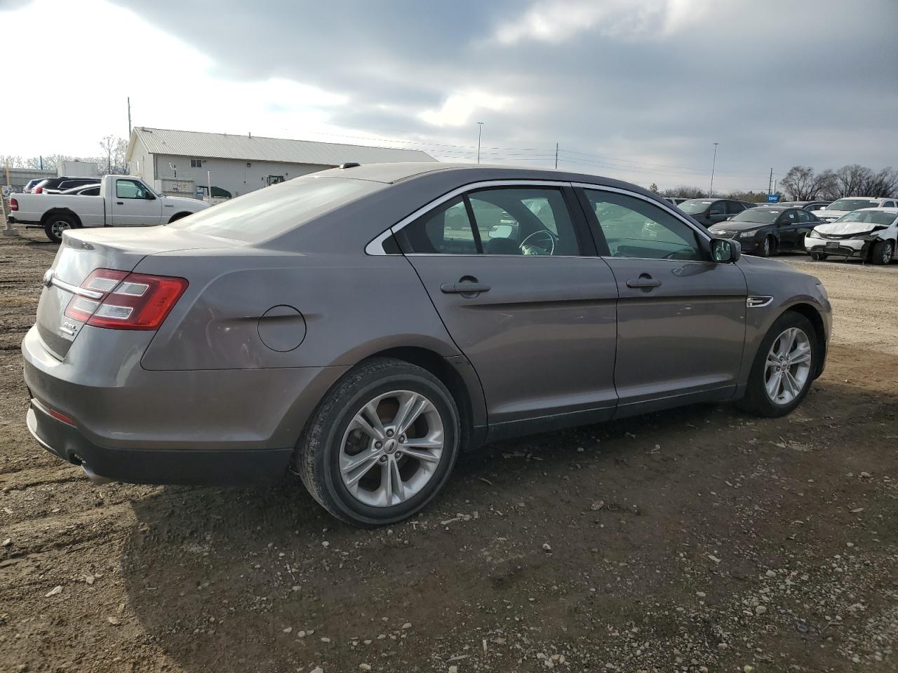 Изображение 3 2013 FORD TAURUS SEL 2013 с VIN 1FAHP2E84DG172124