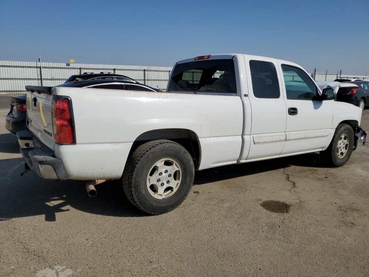 Изображение 3 2004 CHEVROLET SILVERADO C1500 2004 с VIN 2GCEC19V641113964