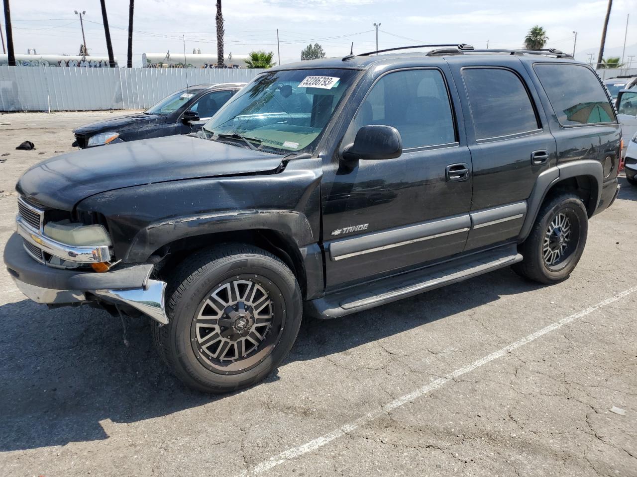 Image 1 of 2002 CHEVROLET TAHOE C1500 2002 with VIN 1GNEC13T02R288326