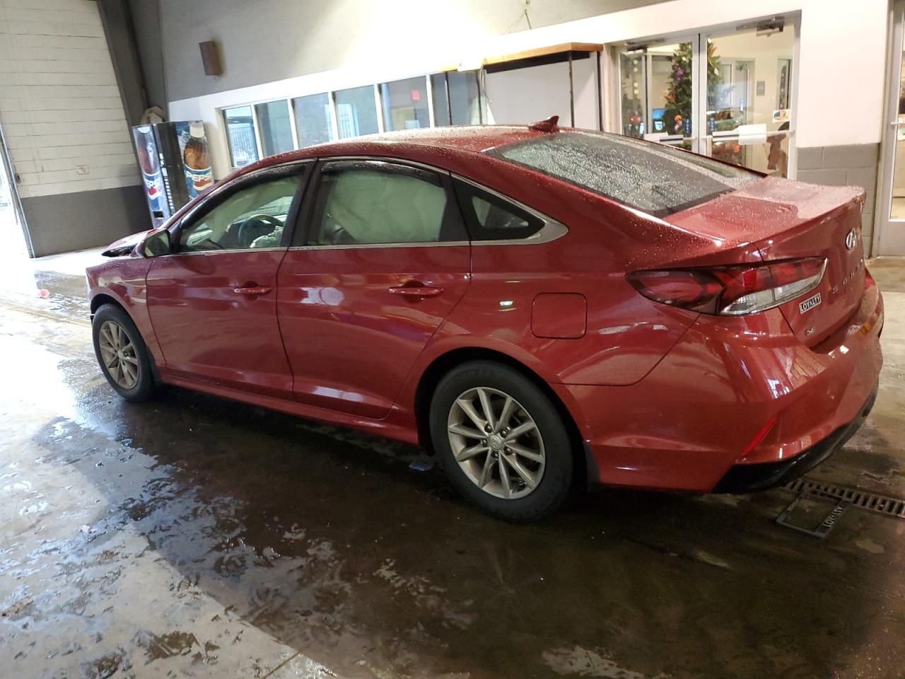 Изображение 2 2018 HYUNDAI SONATA SE 2018 с VIN 5NPE24AF3JH616354