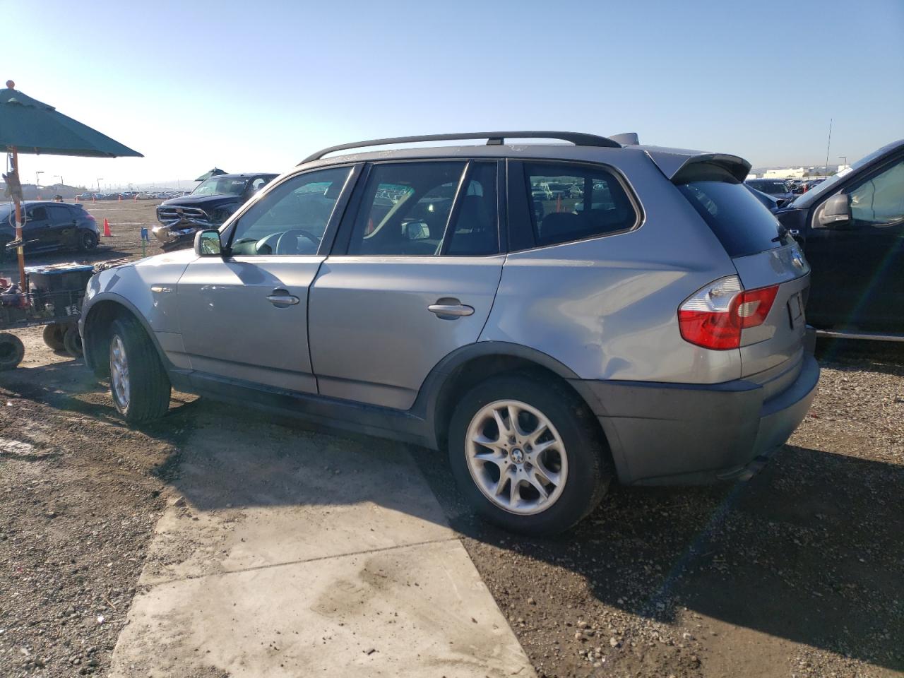 Obraz 2 z 2004 BMW X3 2.5I 2004 z VIN WBXPA73454WB25779