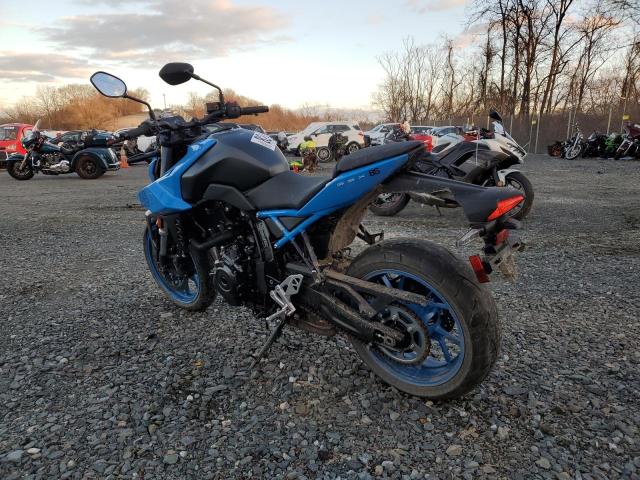 Image 3 of 2023 SUZUKI GSX800 R 2023 with VIN JS1EM11B6P7100082