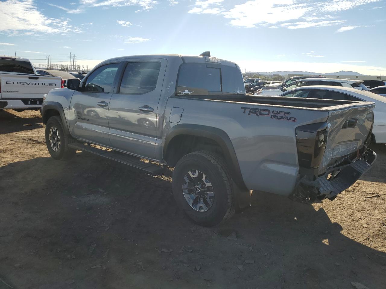 Obraz 2 z 2021 TOYOTA TACOMA DOUBLE CAB 2021 z VIN 3TMAZ5CN3MM146622