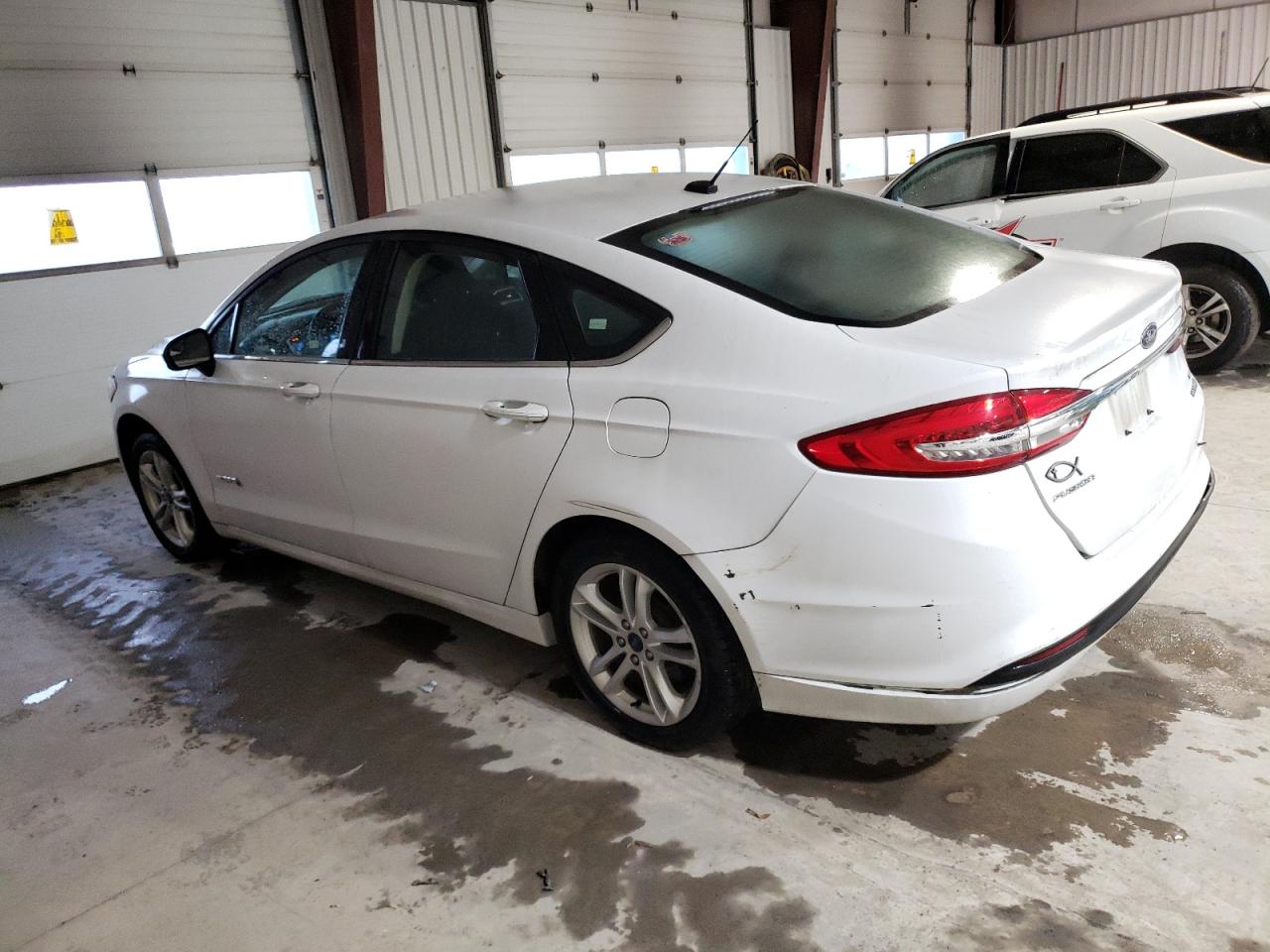 Image 2 of 2018 FORD FUSION SE HYBRID 2018 with VIN 3FA6P0LU1JR102838