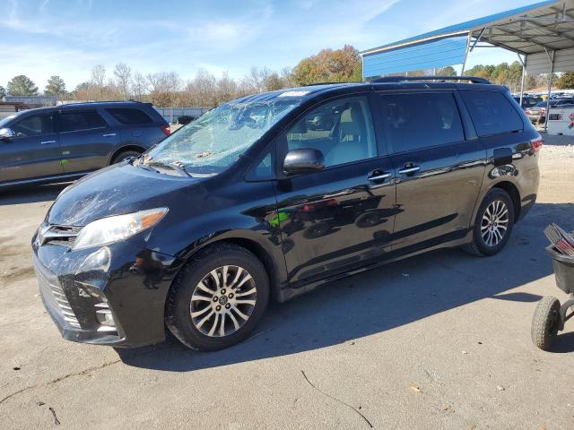 Image 1 of 2018 TOYOTA SIENNA XLE 2018 with VIN 5TDYZ3DC5JS919327