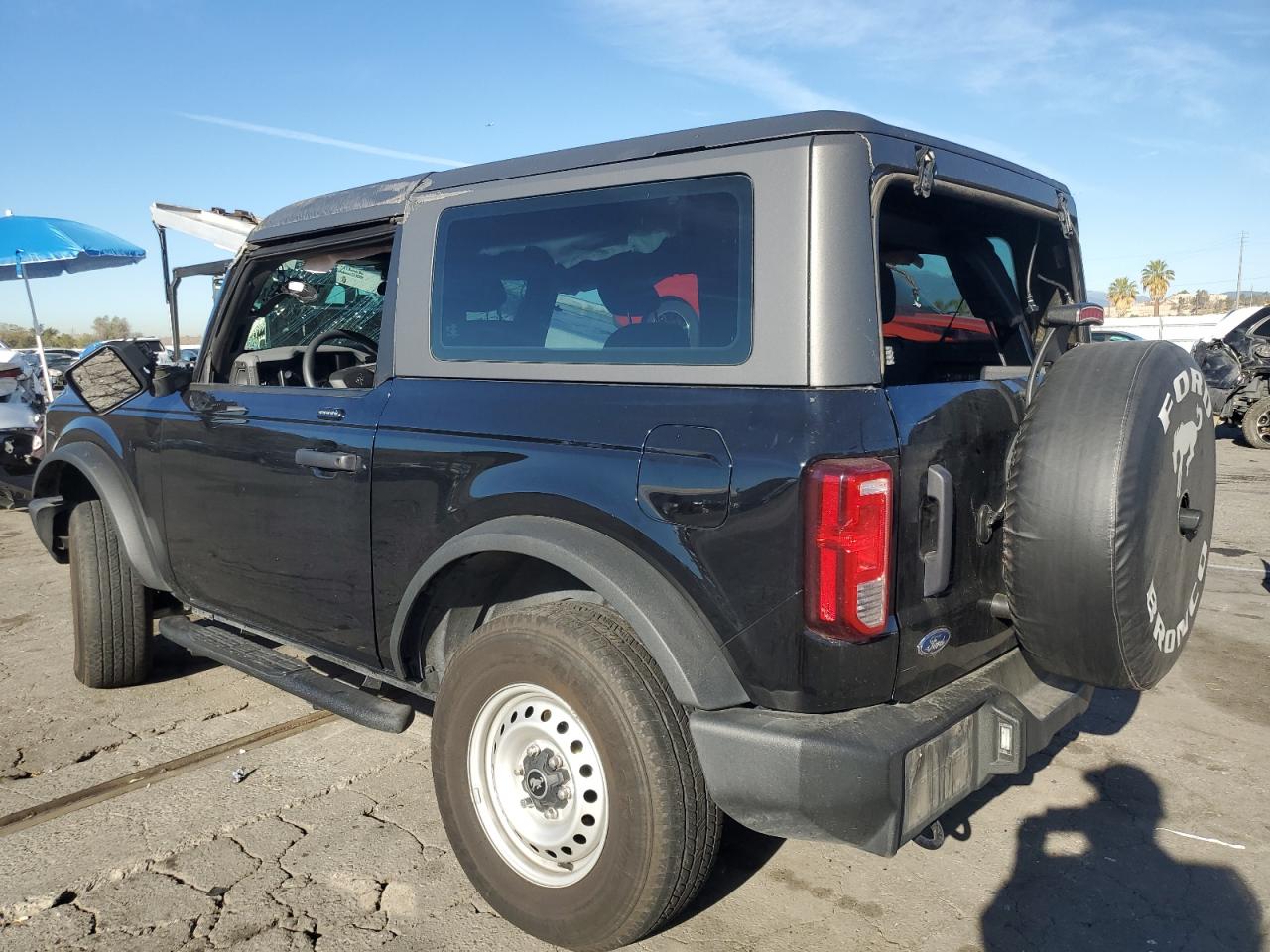 Image 2 of 2022 FORD BRONCO BASE 2022 with VIN 1FMDE5AH7NLB09531