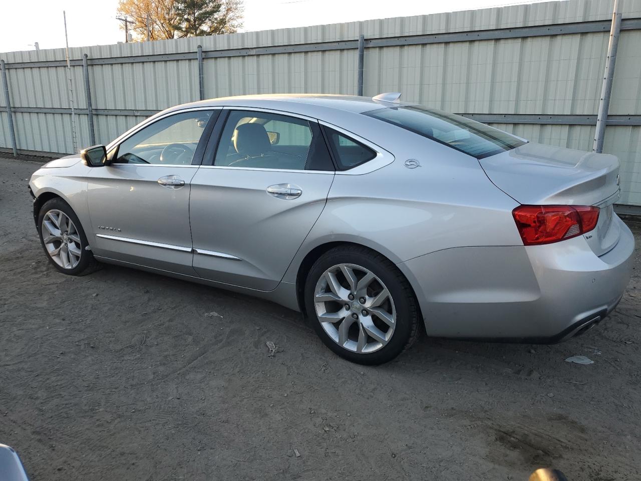 Image 2 of 2015 CHEVROLET IMPALA LTZ 2015 with VIN 2G1165S35F9118365