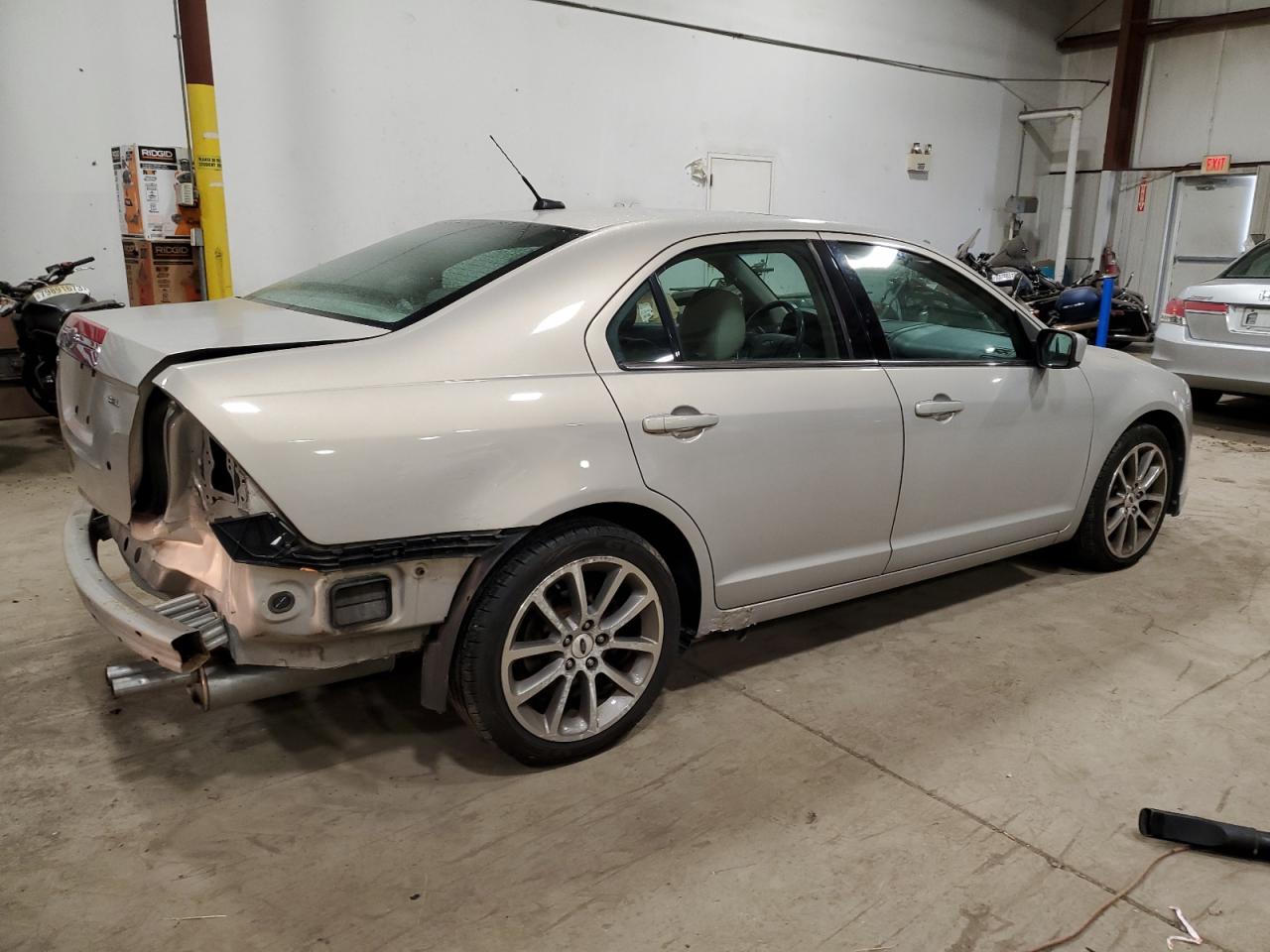 Image 3 of 2010 FORD FUSION SEL 2010 with VIN 3FAHP0JA8AR122540