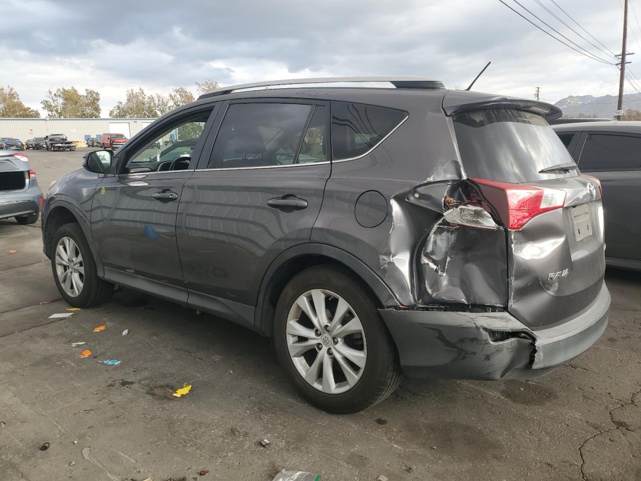 Изображение 2 2015 TOYOTA RAV4 LIMITED 2015 с VIN 2T3YFREV2FW220187