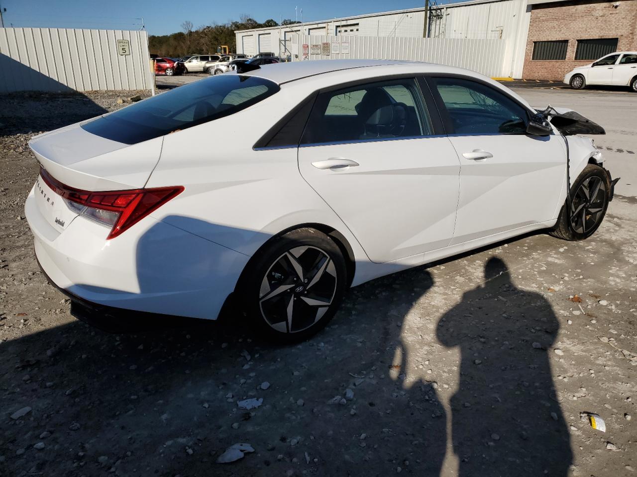 Obraz 3 z 2023 HYUNDAI ELANTRA LIMITED 2023 z VIN KMHLN4AJXPU080404