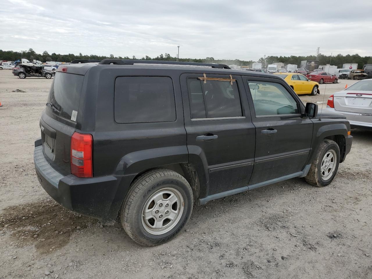 Obraz 3 z Jeep Patriot Sport 2009 z VIN 1J4FT28B29D201207