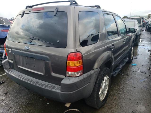 Image 3 of 2004 FORD ESCAPE XLT 2004 with VIN 1FMYU031X4KA97984
