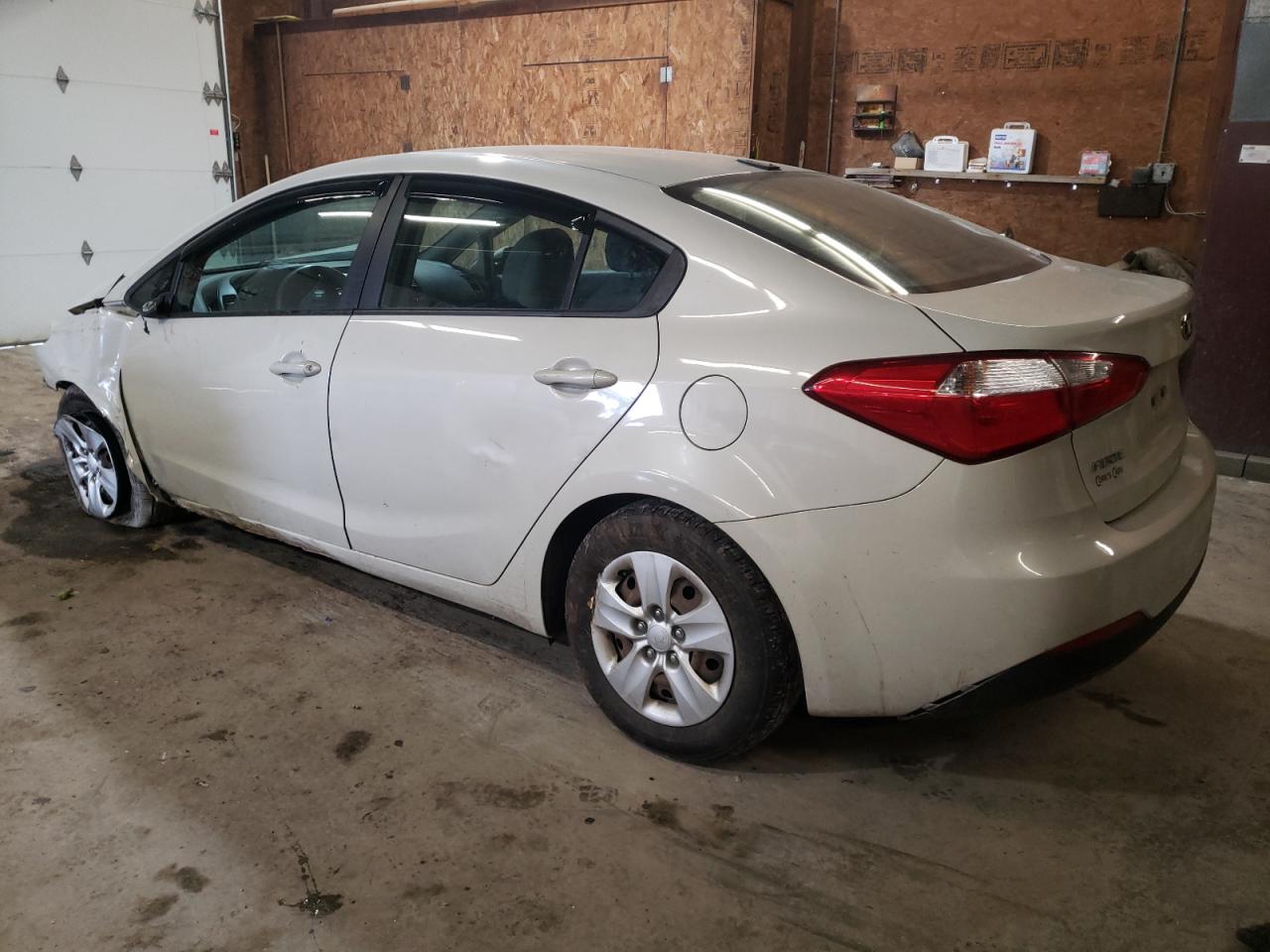 Image 2 of 2015 KIA FORTE LX 2015 with VIN KNAFK4A6XF5289573