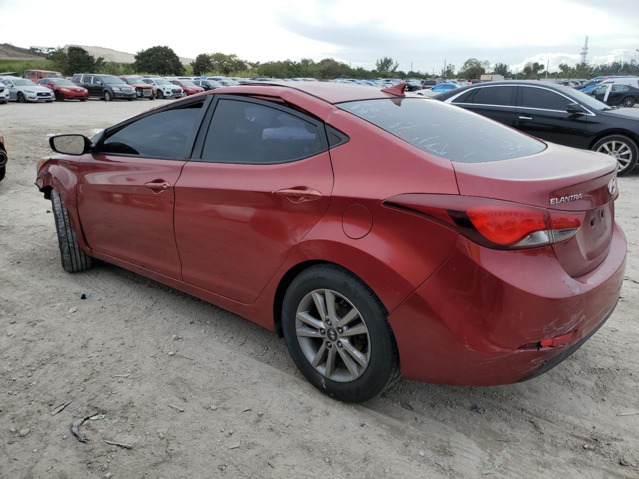 Изображение 2 2016 HYUNDAI ELANTRA SE 2016 с VIN 5NPDH4AE4GH752826