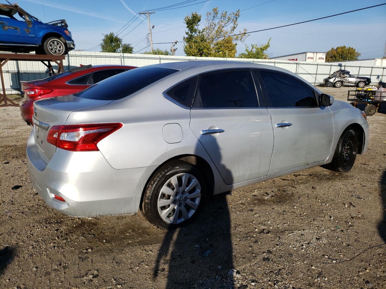 Obraz 3 z 2019 NISSAN SENTRA S 2019 z VIN 3N1AB7AP5KY228302