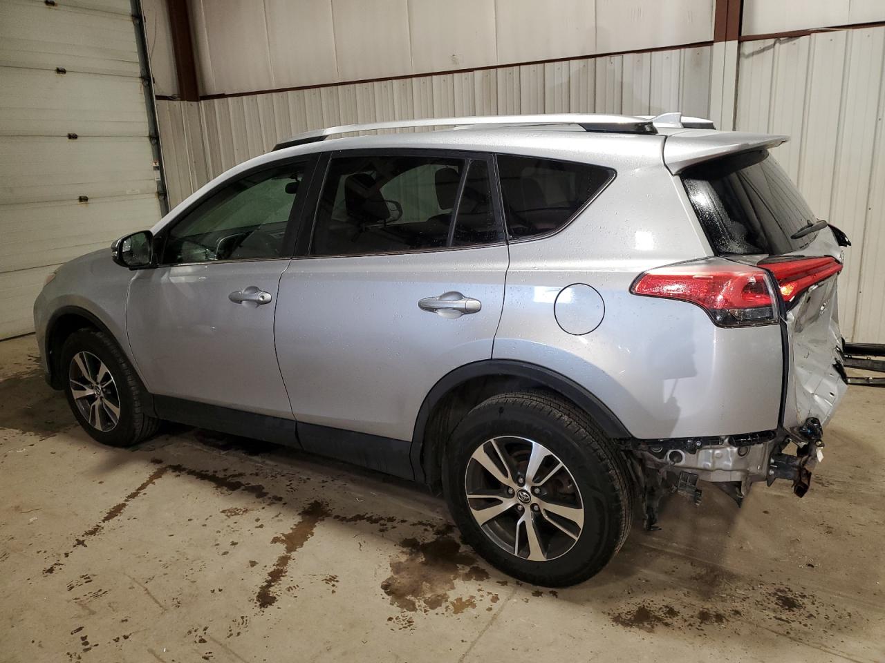 Изображение 2 2016 TOYOTA RAV4 XLE 2016 с VIN 2T3RFREV8GW436289