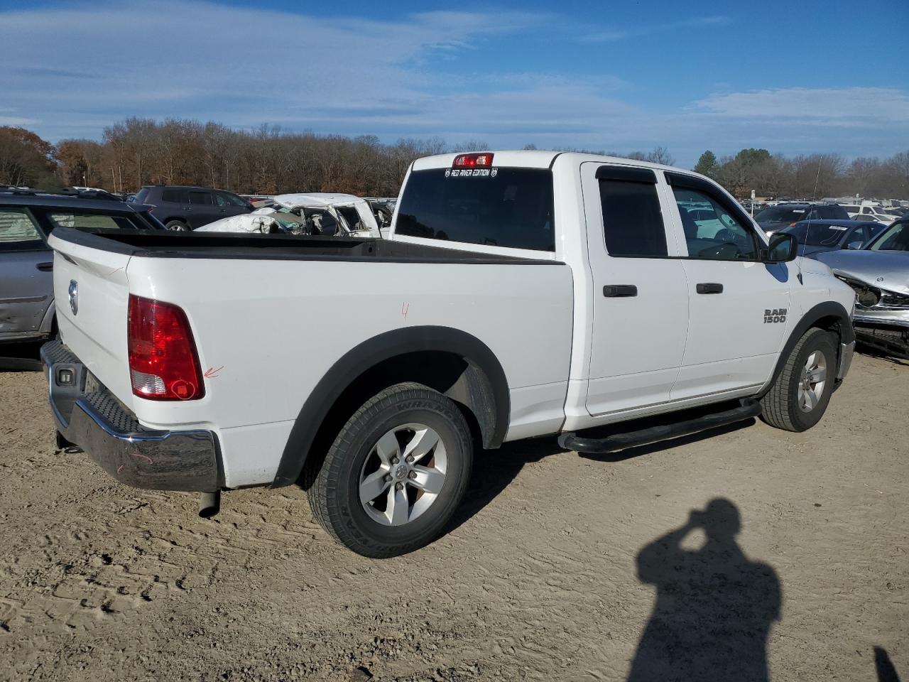Obraz 3 z 2018 RAM 1500 ST 2018 z VIN 1C6RR6FG1JS349850