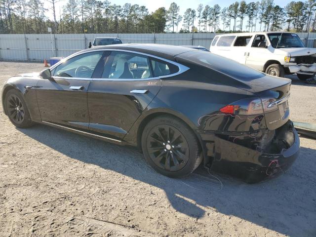 Obraz 2 z 2017 TESLA MODEL S 2017 z VIN 5YJSA1E19HF225253