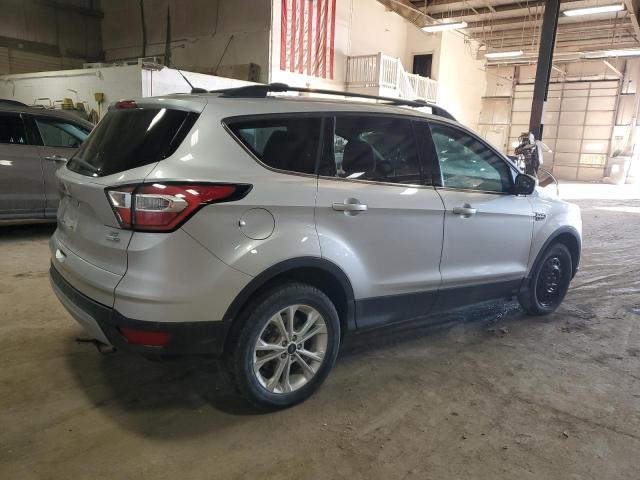 Image 3 of 2017 FORD ESCAPE SE 2017 with VIN 1FMCU9GD7HUD76306