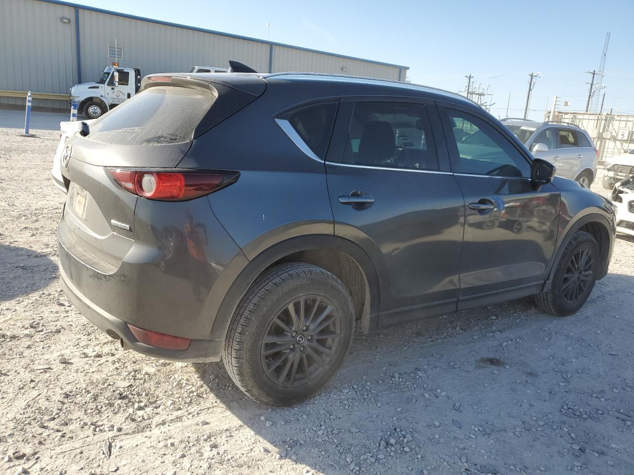 Image 3 of 2020 MAZDA CX-5 TOURING 2020 with VIN JM3KFACM4L0811744