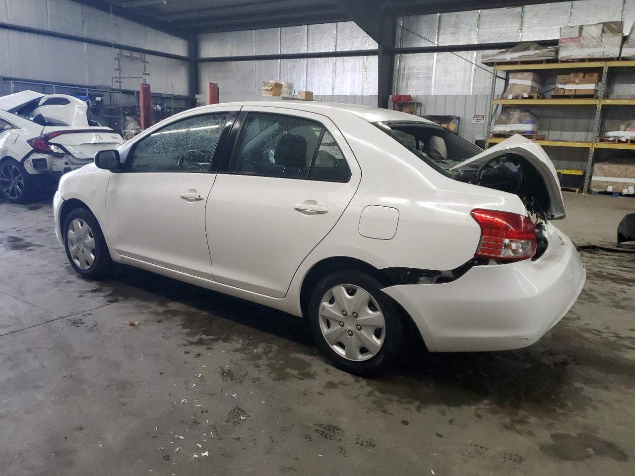 Изображение 2 2012 TOYOTA YARIS  2012 с VIN JTDBT4K3XCL010097
