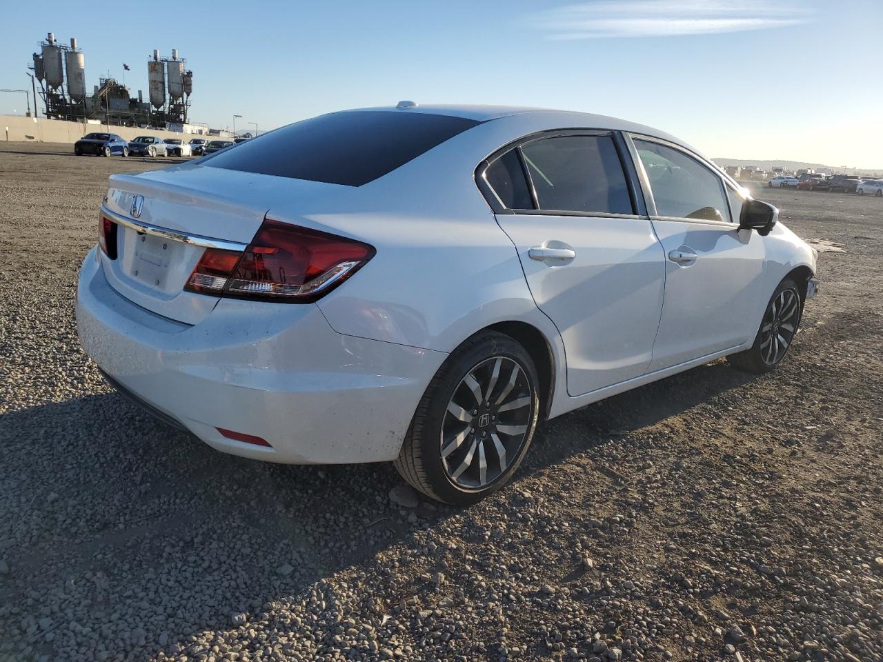 Image 3 of 2015 HONDA CIVIC EXL 2015 with VIN 19XFB2F93FE268482