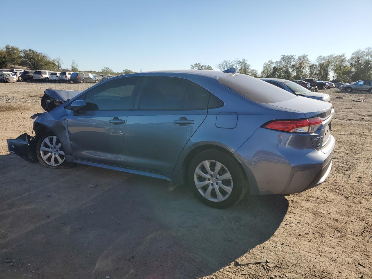 Image 2 of 2020 TOYOTA COROLLA LE 2020 with VIN JTDEPRAE5LJ049385
