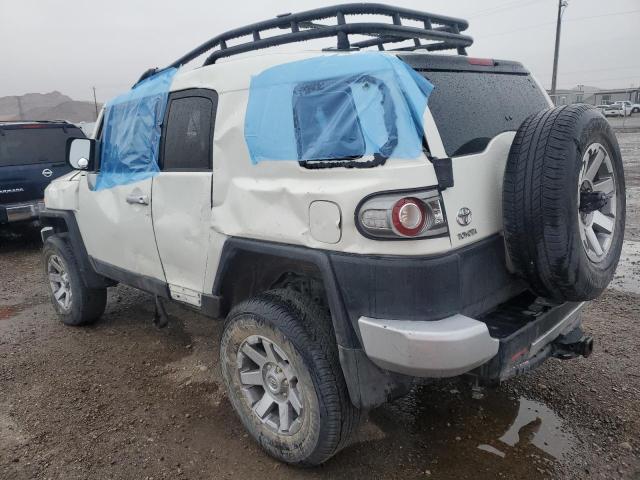 Obraz 2 z 2014 TOYOTA FJ CRUISER  2014 z VIN JTEBU4BF1EK181400