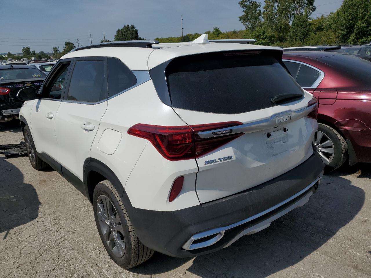 Obraz 2 z 2023 KIA SELTOS S 2023 z VIN KNDEU2AA3P7349930