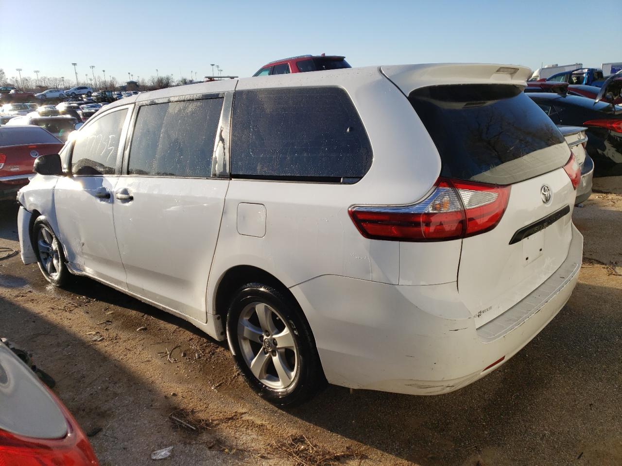 Image 2 of 2015 TOYOTA SIENNA  2015 with VIN 5TDZK3DC6FS568881