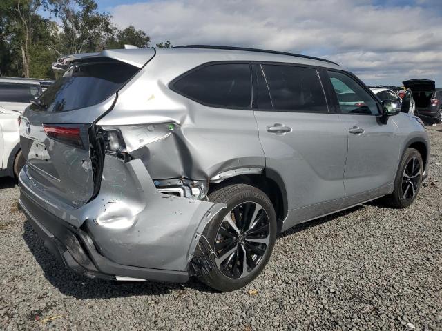 Image 3 of 2022 TOYOTA HIGHLANDER XSE 2022 with VIN 5TDLZRAH8NS116627