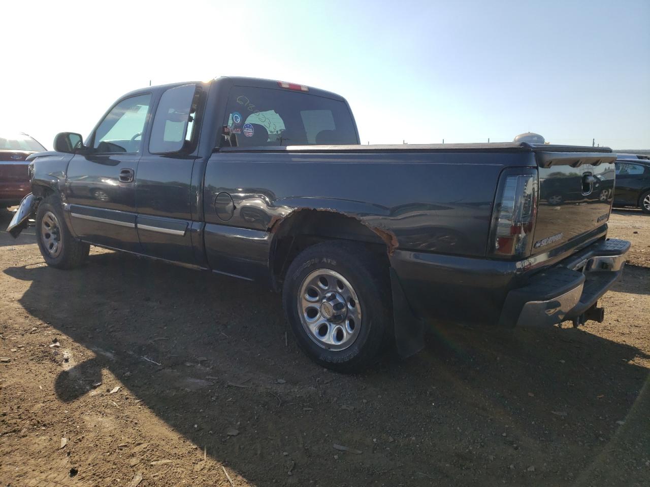 Image 2 of 2005 CHEVROLET SILVERADO C1500 2005 with VIN 1GCEC19T55Z100047