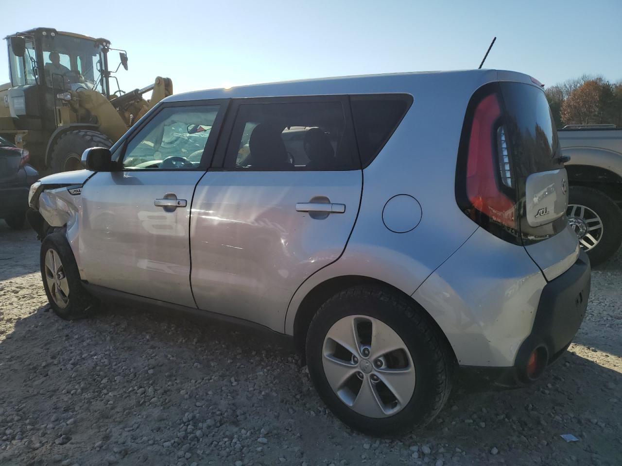 Изображение 2 2016 KIA SOUL  2016 с VIN KNDJN2A2XG7825241