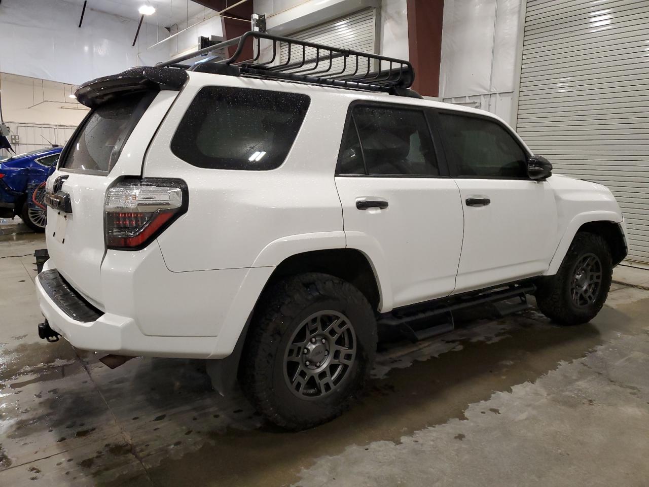 Obraz 3 z Toyota 4Runner Venture 2021 z VIN JTEHU5JR3M5843566