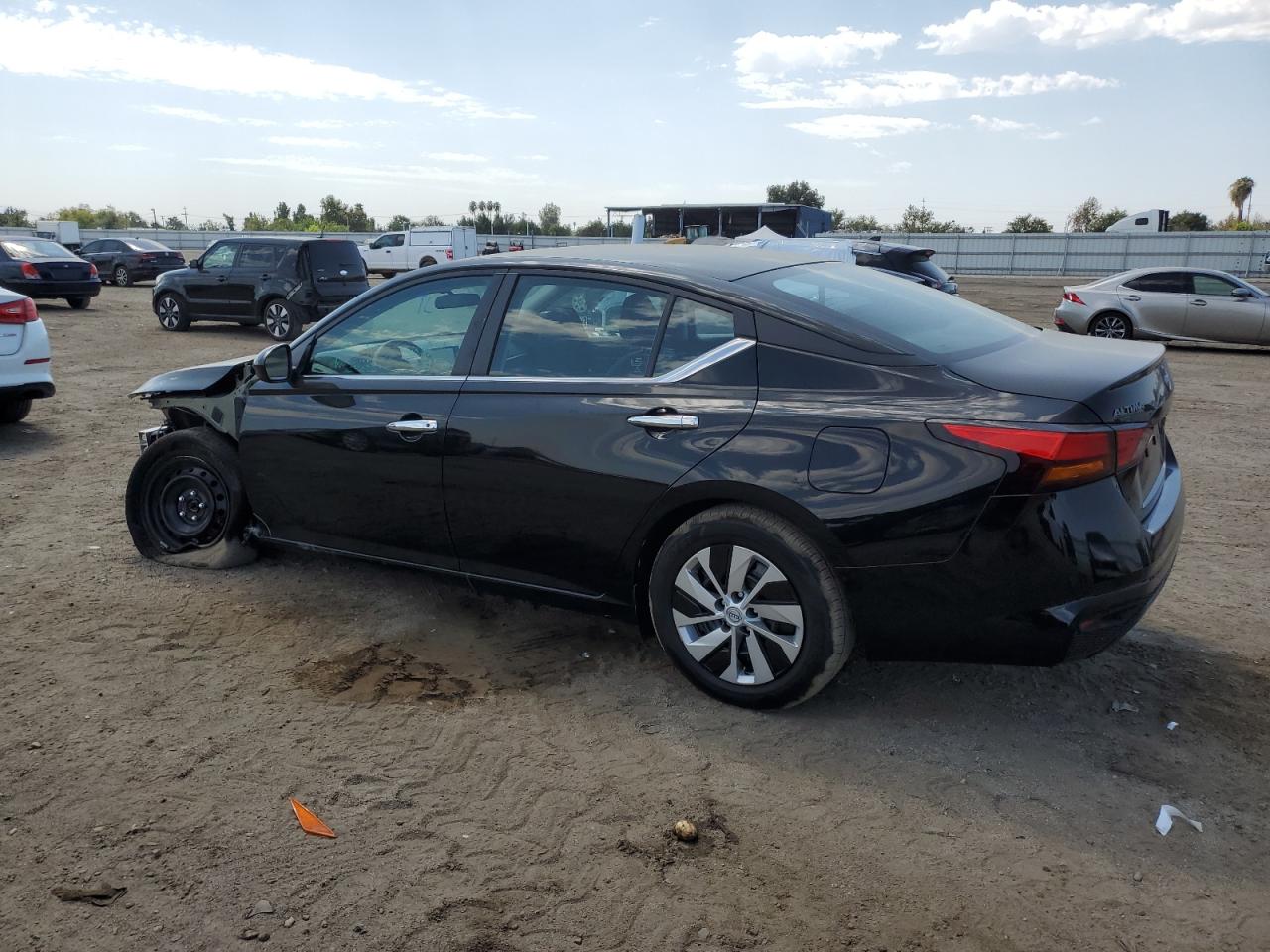 Изображение 2 2023 NISSAN ALTIMA S 2023 с VIN 1N4BL4BV1PN315473