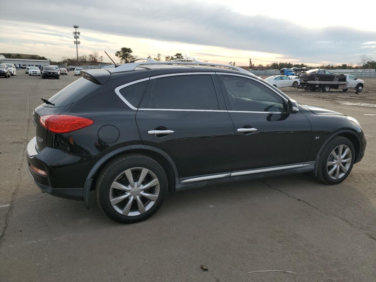 Image 3 of 2017 INFINITI QX50  2017 with VIN JN1BJ0RR9HM410259
