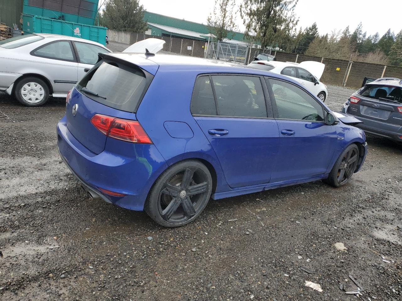 Image 3 of 2016 VOLKSWAGEN GOLF R  2016 with VIN WVWLF7AU4GW036612