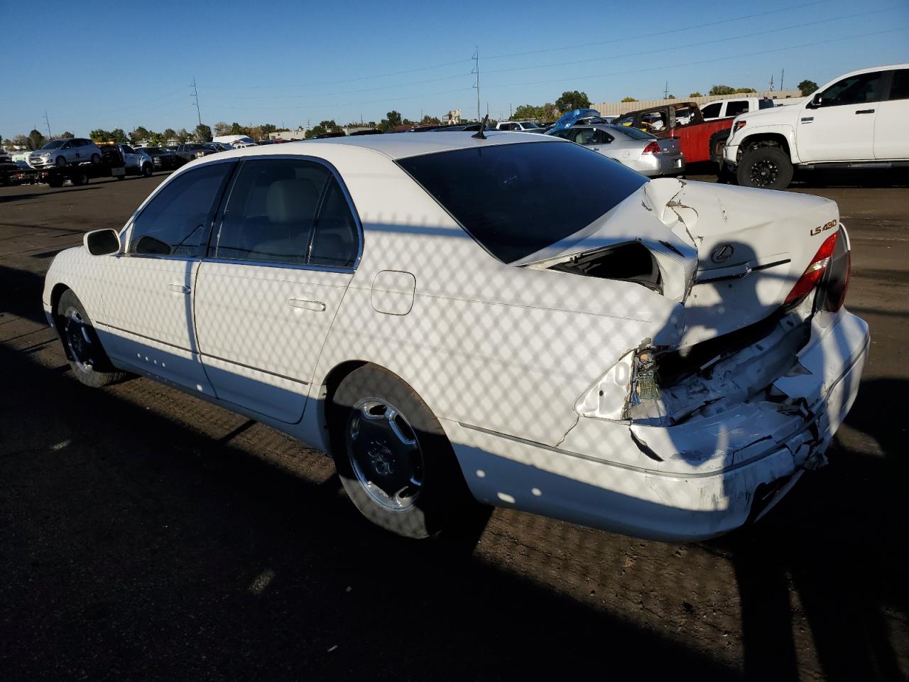 Image 2 of 2001 LEXUS LS 430 2001 with VIN JTHBN30F910005939