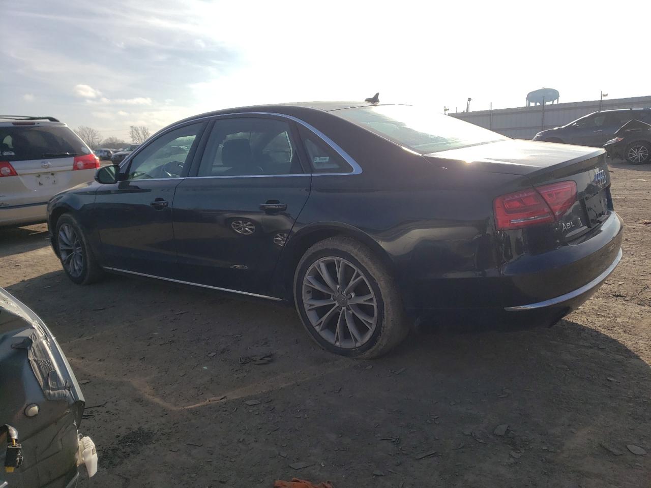 Obraz 2 z 2012 AUDI A8 L QUATTRO 2012 z VIN WAURVAFD3CN018179