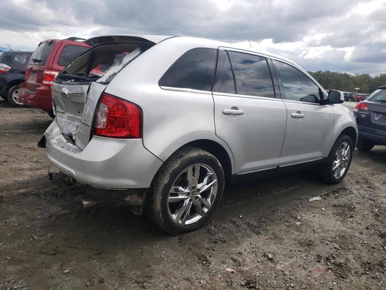 Image 3 of 2011 FORD EDGE LIMITED 2011 with VIN 2FMDK3KC6BBA56008