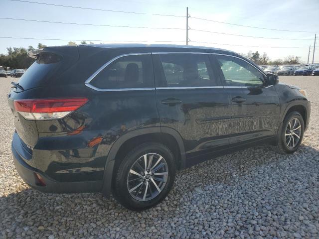 Obraz 3 z 2018 TOYOTA HIGHLANDER SE 2018 z VIN 5TDJZRFH6JS864013