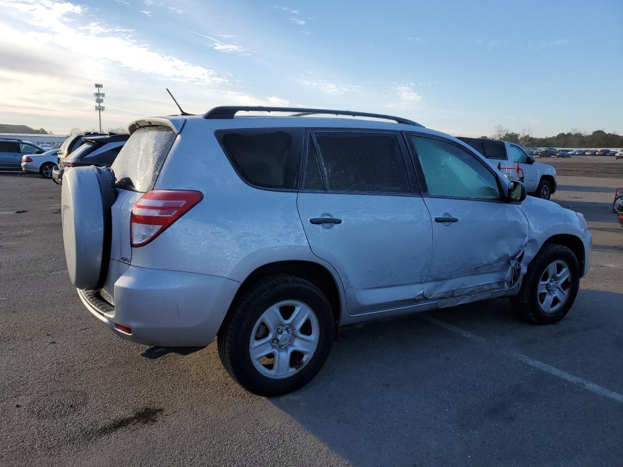 Image 3 of 2011 TOYOTA RAV4  2011 with VIN 2T3BF4DV5BW088255