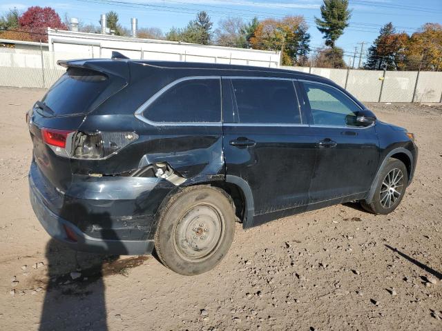 Image 3 of 2018 TOYOTA HIGHLANDER SE 2018 with VIN 5TDJZRFH7JS530105