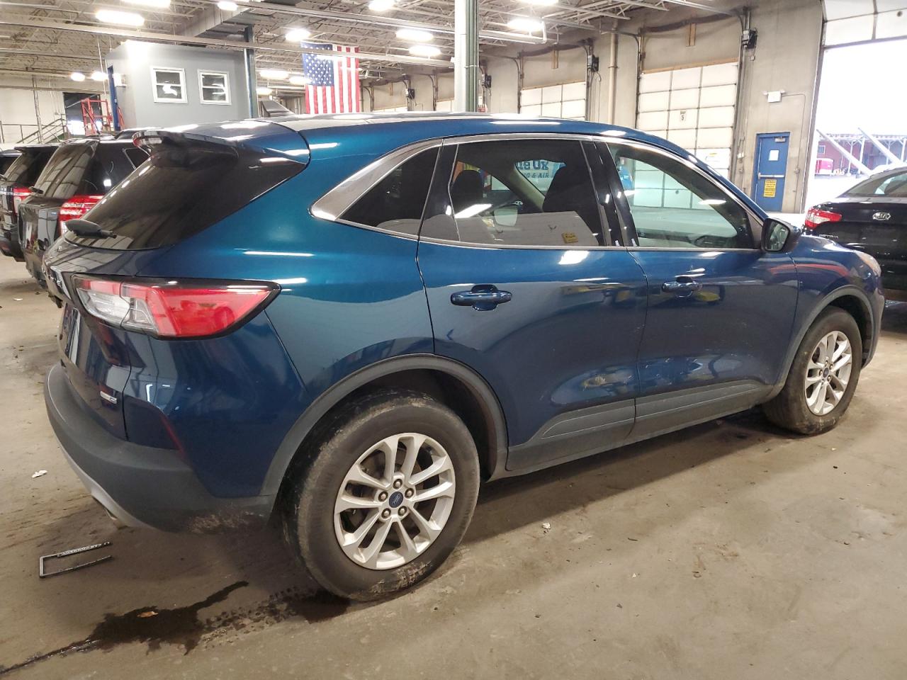 Изображение 3 2020 FORD ESCAPE SE 2020 с VIN 1FMCU9G60LUB68228