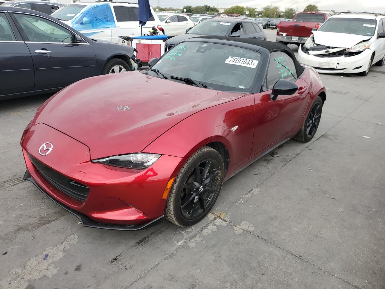 Image 1 of 2019 MAZDA MX-5 MIATA CLUB 2019 with VIN JM1NDAC73K0310803
