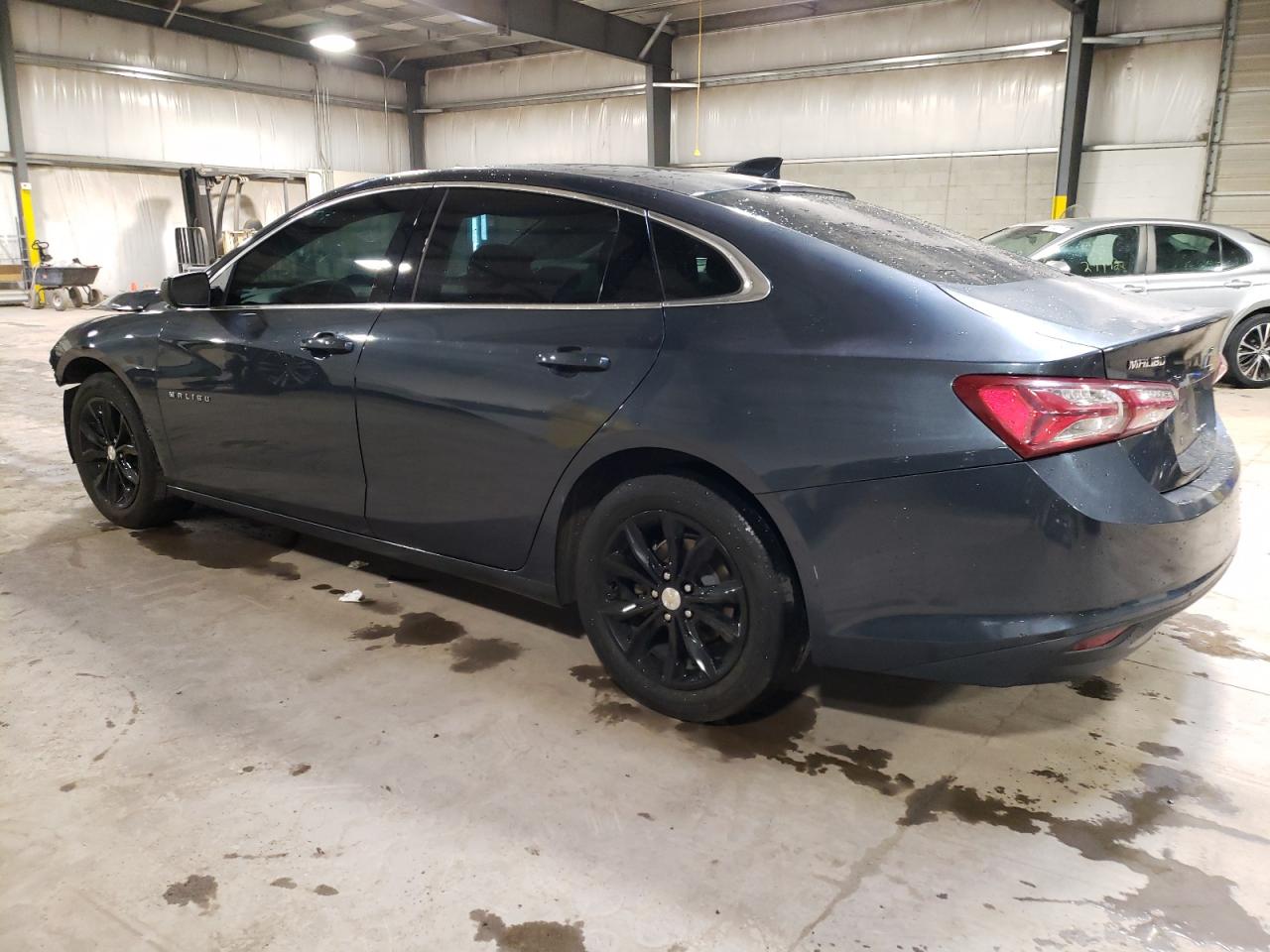 Изображение 2 2020 CHEVROLET MALIBU LT 2020 с VIN 1G1ZD5ST9LF093871