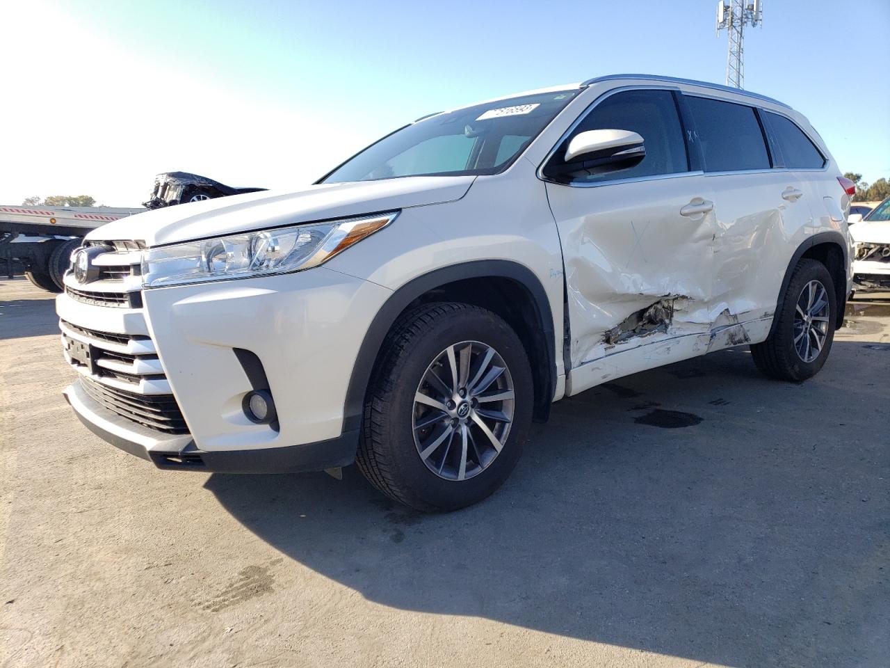 Obraz 2017 TOYOTA HIGHLANDER SE 2017