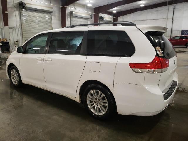 Image 2 of 2013 TOYOTA SIENNA XLE 2013 with VIN 5TDYK3DC5DS304933
