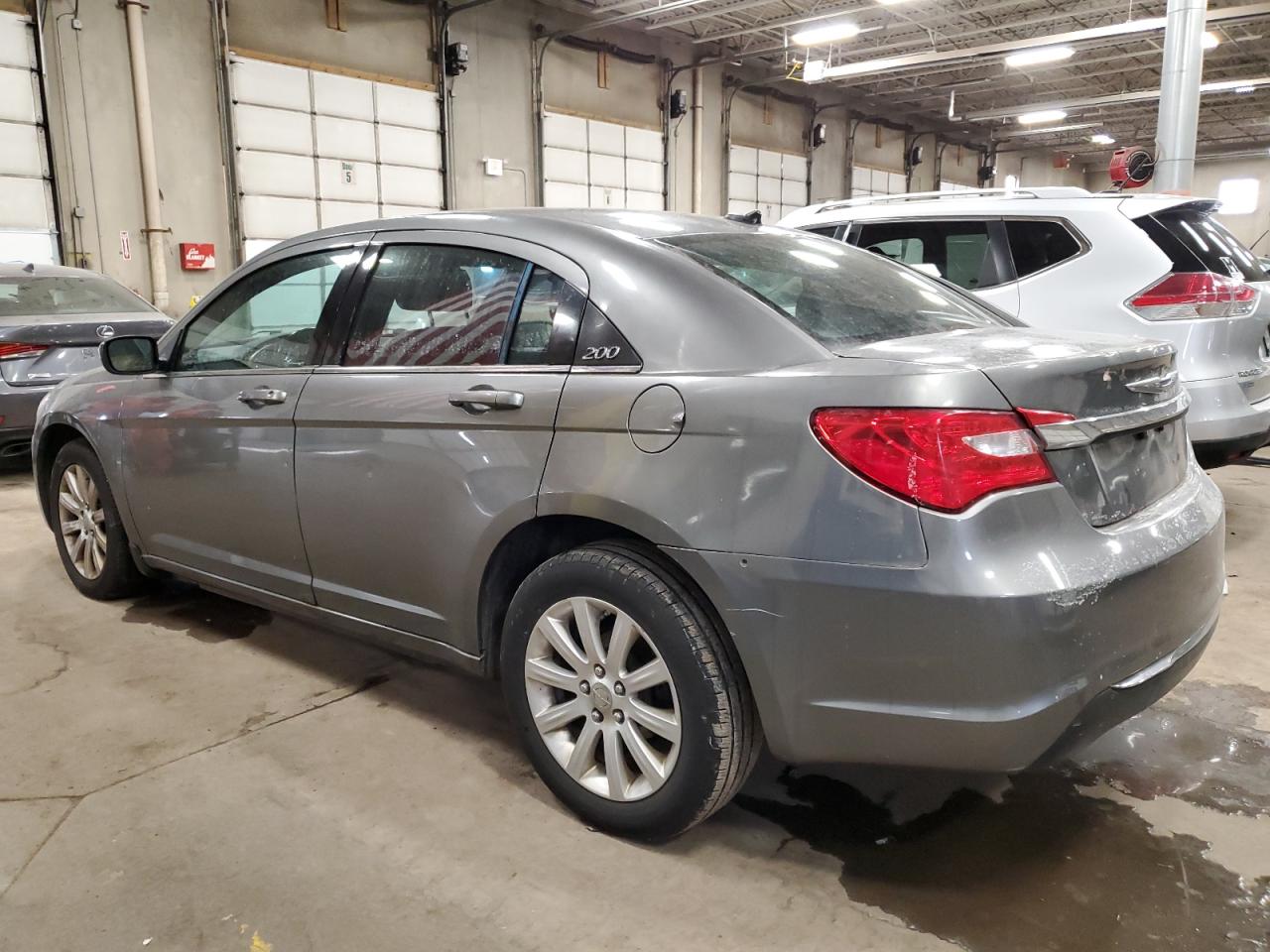 Изображение 2 2013 CHRYSLER 200 TOURING 2013 с VIN 1C3CCBBB7DN546225